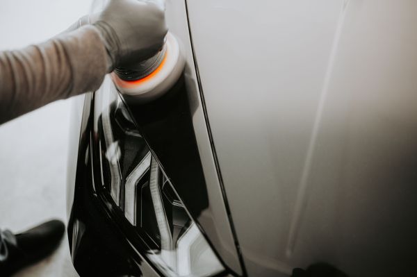 Wie erkennt man, wann es Zeit ist, das Fahrzeug zu polieren?