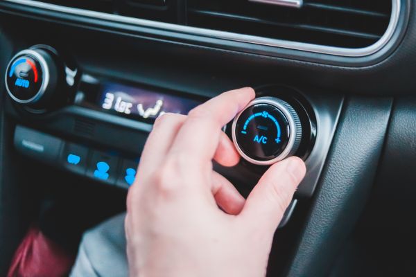 Wie kann man die Effizienz von Fahrzeugklimaanlagen maximieren?